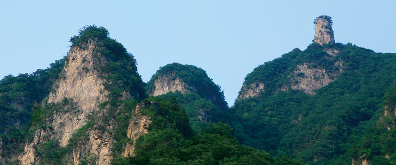 望蟒孤峰_副本.jpg